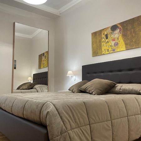 Luxury Apartament'S Celso Палермо Экстерьер фото